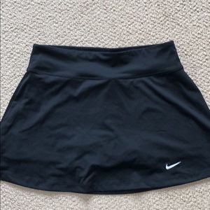 Women’s Nike tennis skirt